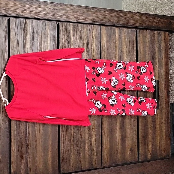Minnie Mouse Holiday PJs Sz 6 girls - Picture 2 of 4